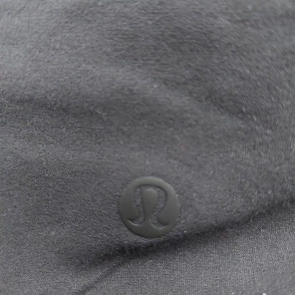 Lululemon Reveal 7/8 Tight - Picture 10 of 12